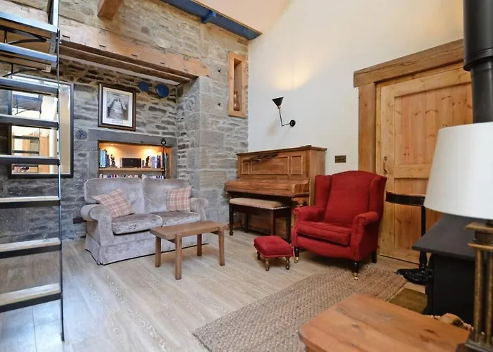 Shed End, In 18th Century Mill Bd20 8en Lothersdale